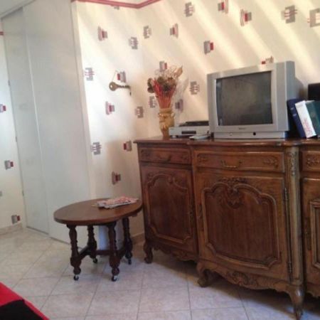 Charmant Gite A Etain, Tout Inclus, Proche Verdun Avec Terrasse Et Parking - Fr-1-585-3 المظهر الخارجي الصورة